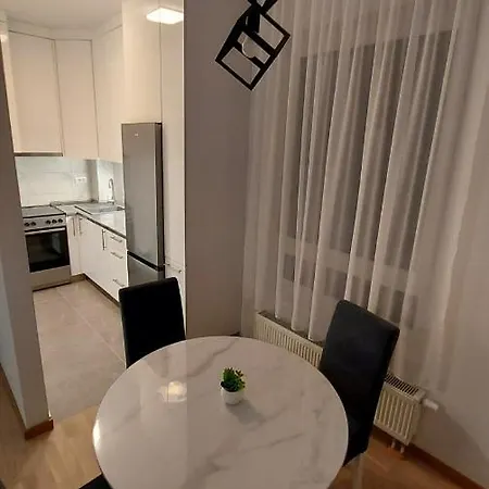 Kosmos Apartman *