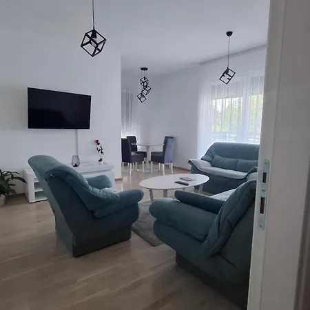 Kosmos Apartman *