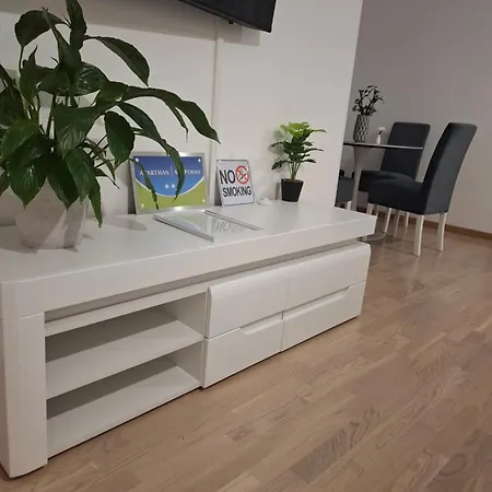 Kosmos Apartman *